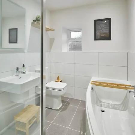 Host & - Hovera Windermere